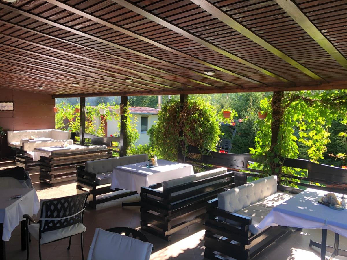 Hotel Boutique Garden Resort By Brancoveanu Moieciu de Jos Bagian luar foto