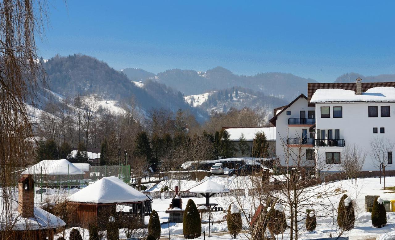 Hotel Boutique Garden Resort By Brancoveanu Moieciu de Jos Bagian luar foto