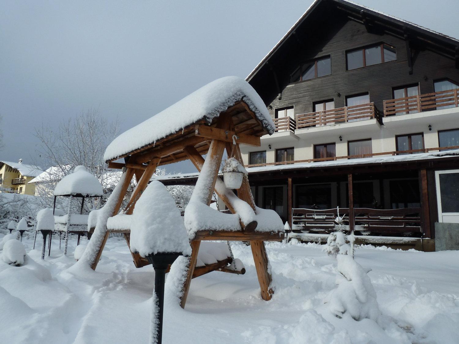Hotel Boutique Garden Resort By Brancoveanu Moieciu de Jos Bagian luar foto
