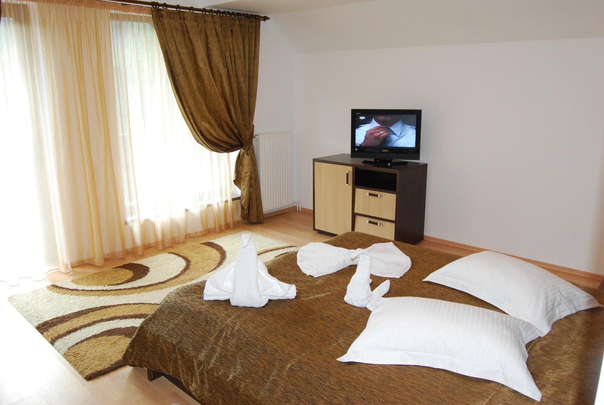 Hotel Boutique Garden Resort By Brancoveanu Moieciu de Jos Bagian luar foto